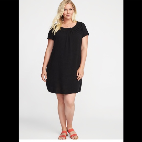 Old Navy Dresses & Skirts - Old Navy LBD Black Smocked Neck Shift Dress